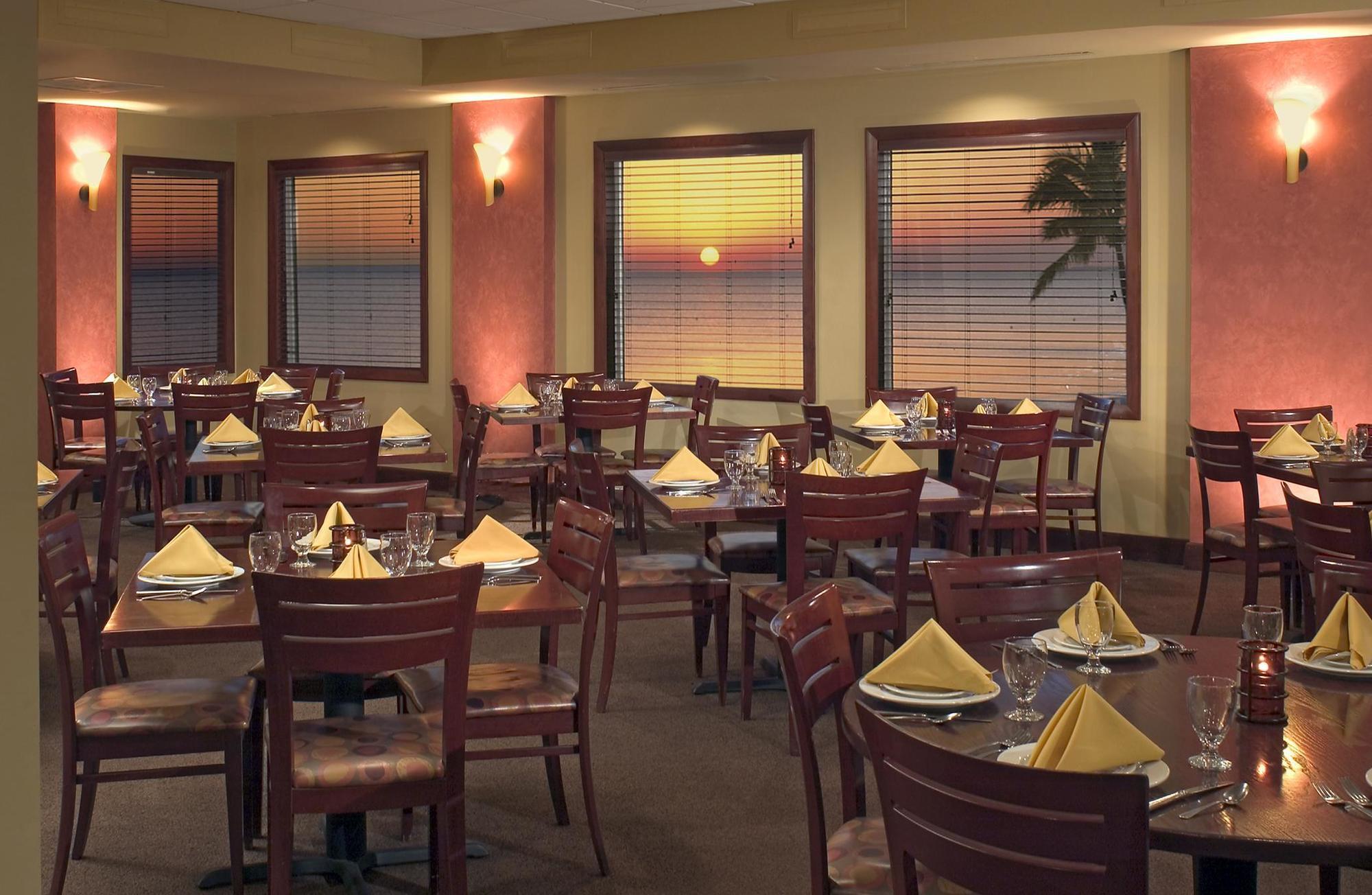 Diamond Head Beach Resort Fort Myers Beach Restaurant photo